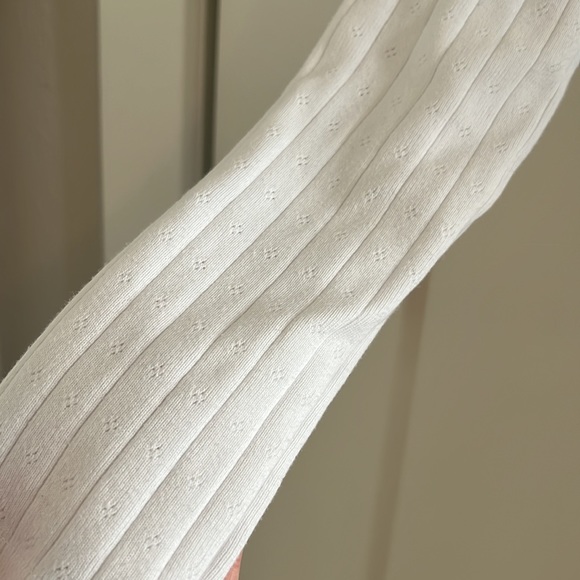 Brandy Melville Long Sleeve top - Picture 3 of 4